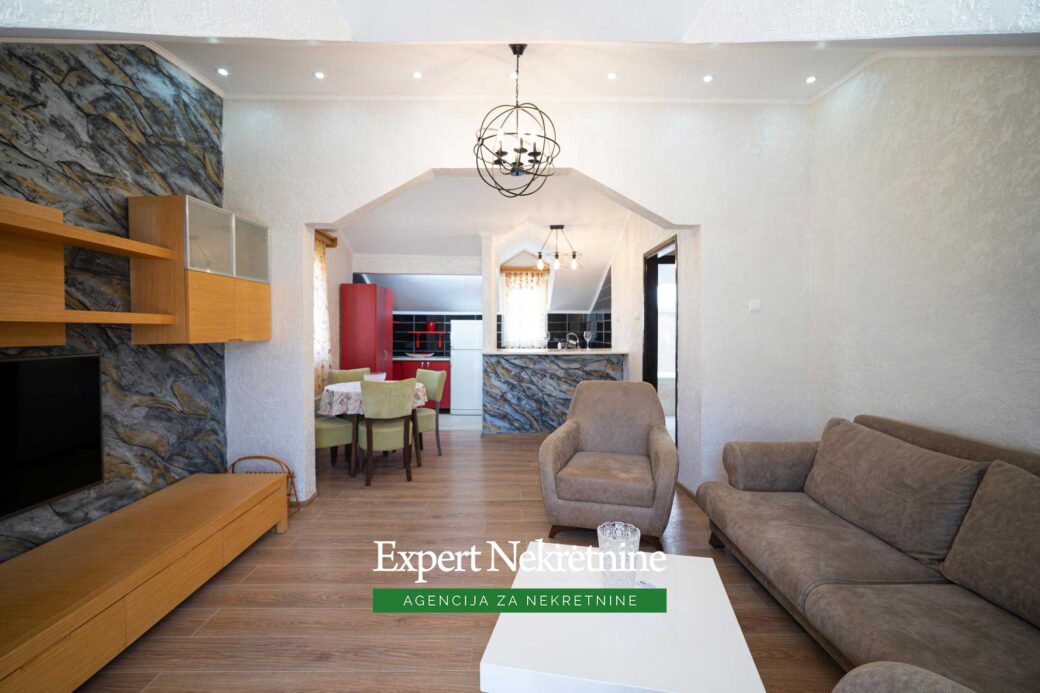 Two bedroom apartment for sale in Dobrota