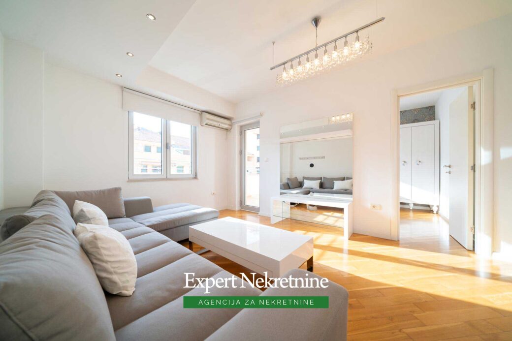 Apartment for sale in Budva