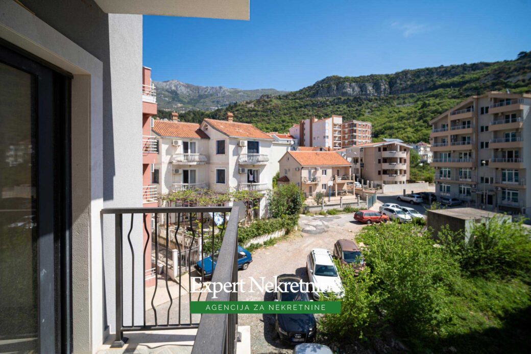 Apartment for sale in Budva