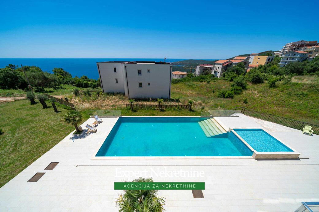Apartment for sale in Budva