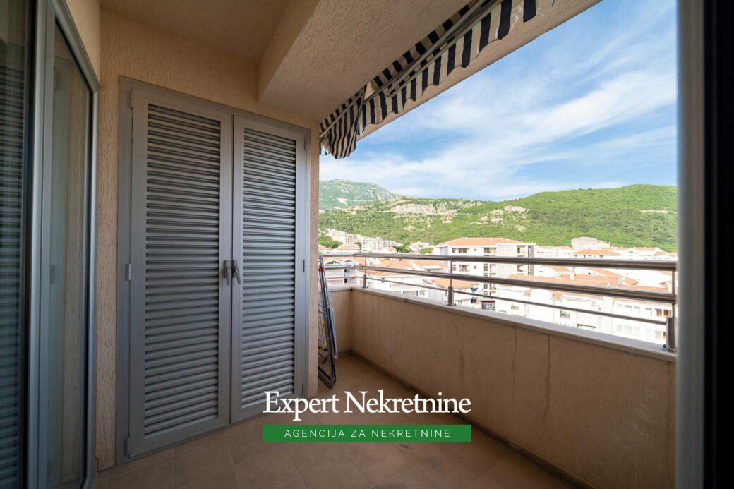 Apartment for sale in Budva