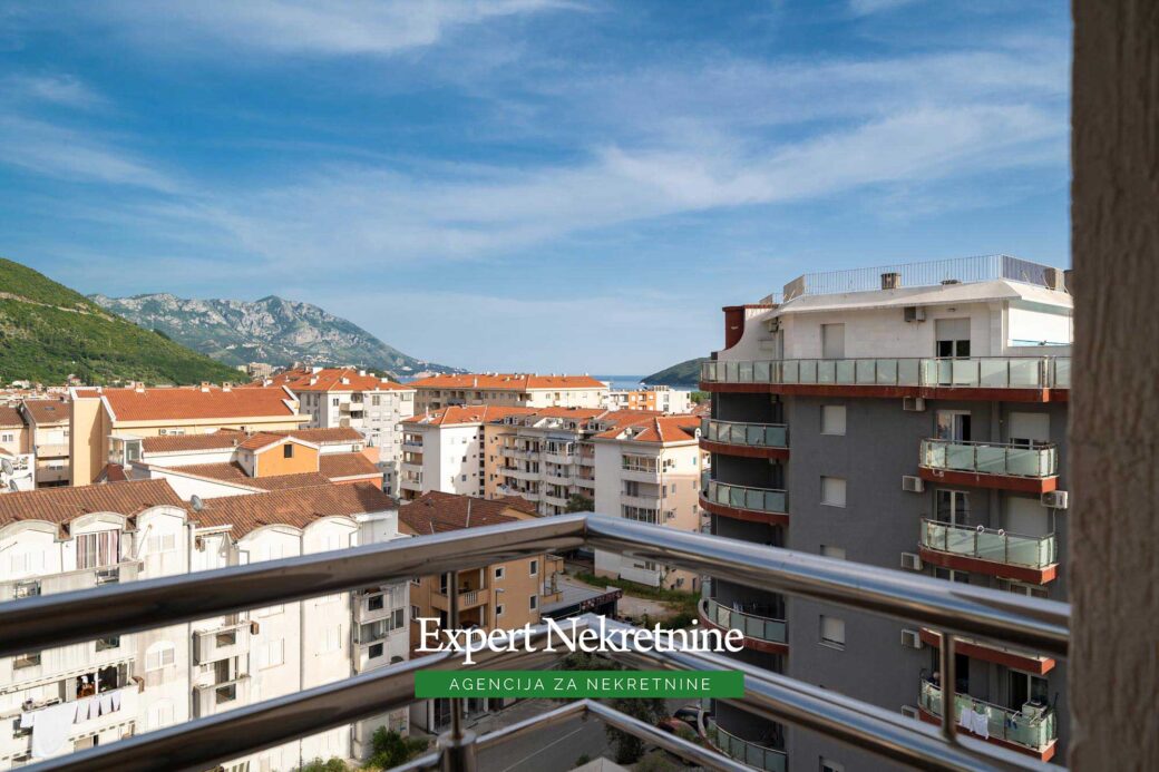 Apartment for sale in Budva