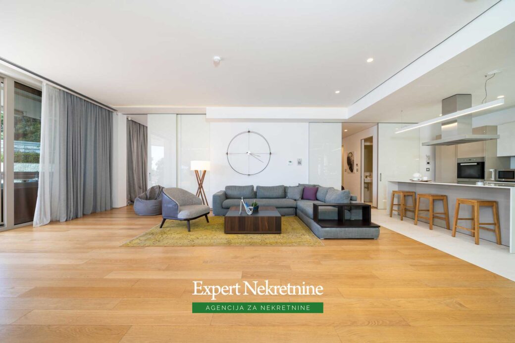 Luxury penthouse for sale in Budva