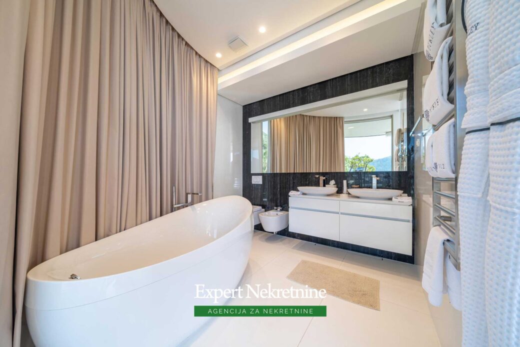 Luxury penthouse for sale in Budva