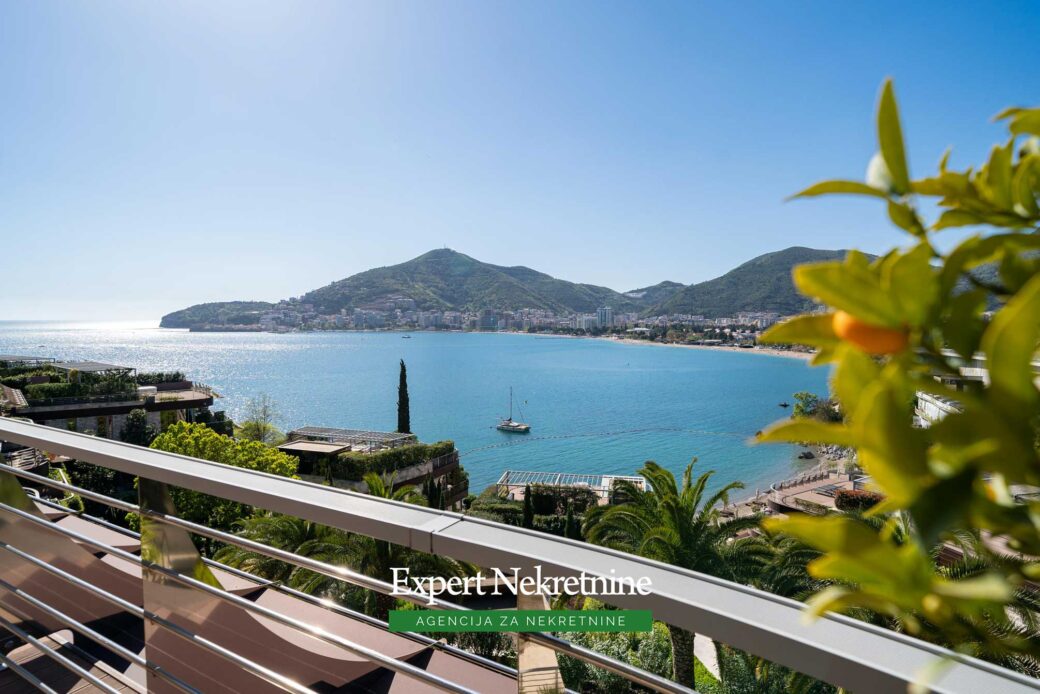 Luxury penthouse for sale in Budva