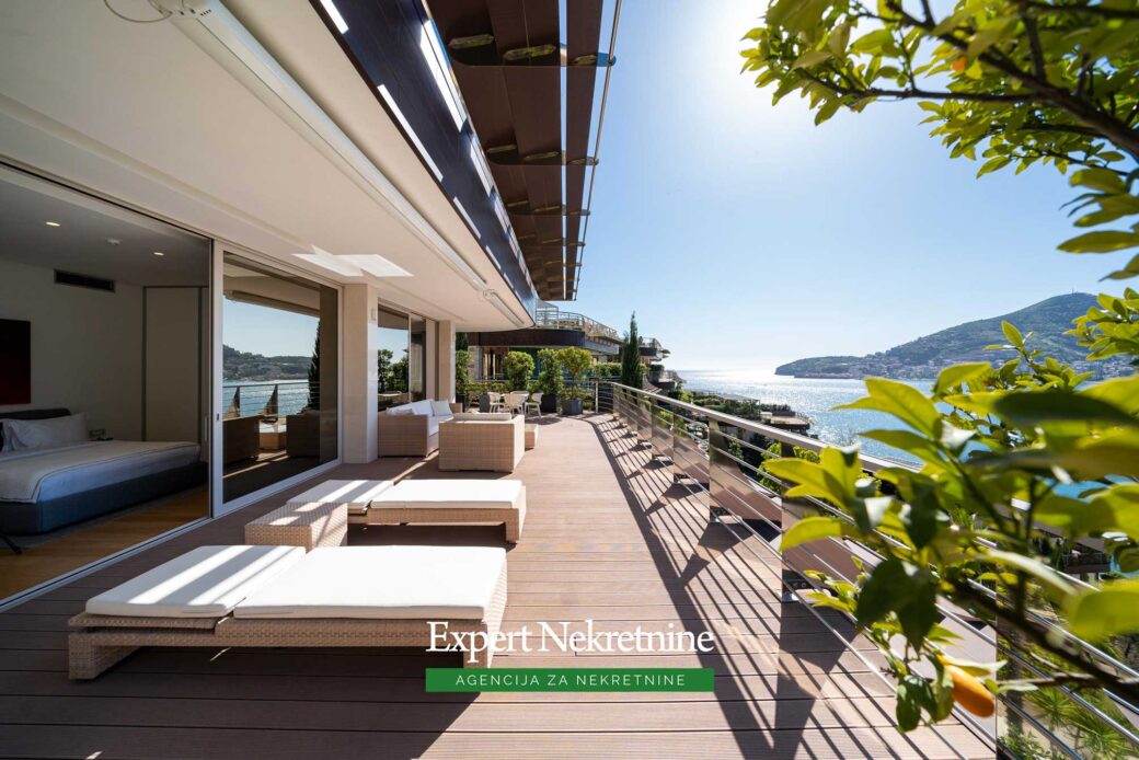 Luxury penthouse for sale in Budva