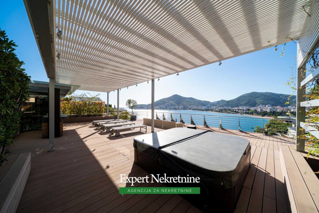 Luxury penthouse for sale in Budva