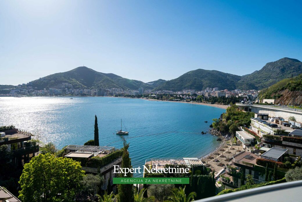 Luxury penthouse for sale in Budva