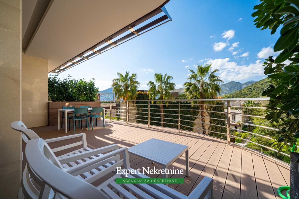 Luxury apartment for sale in Dukley Gardens
