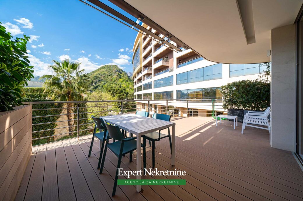 Luxury apartment for sale in Dukley Gardens