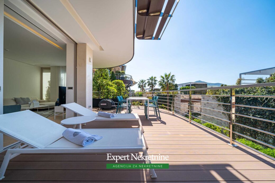 Luxury apartment for sale in Dukley Gardens