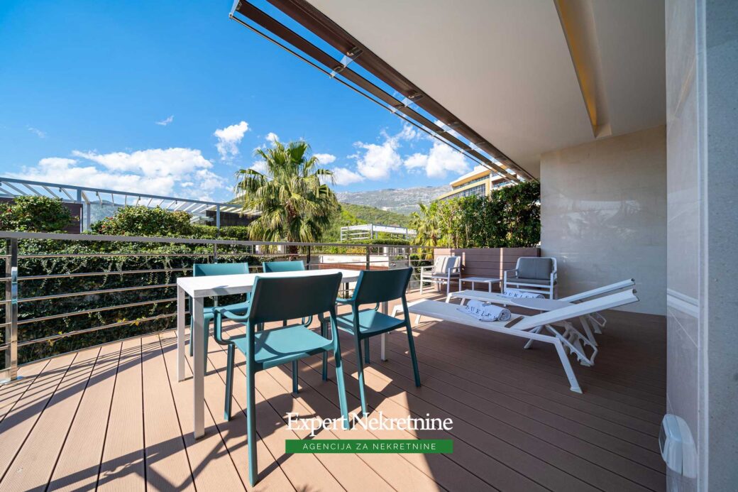 Luxury apartment for sale in Dukley Gardens