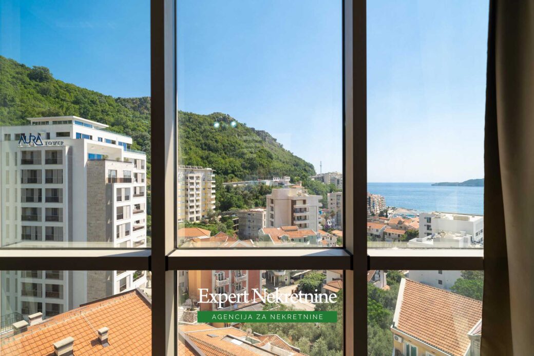 Penthouse for sale in Rafailovici