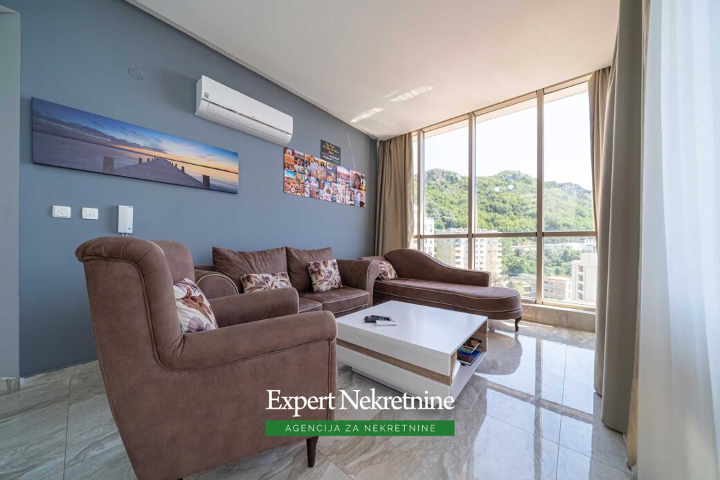 Penthouse for sale in Rafailovici