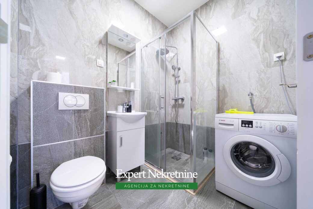 Penthouse for sale in Rafailovici