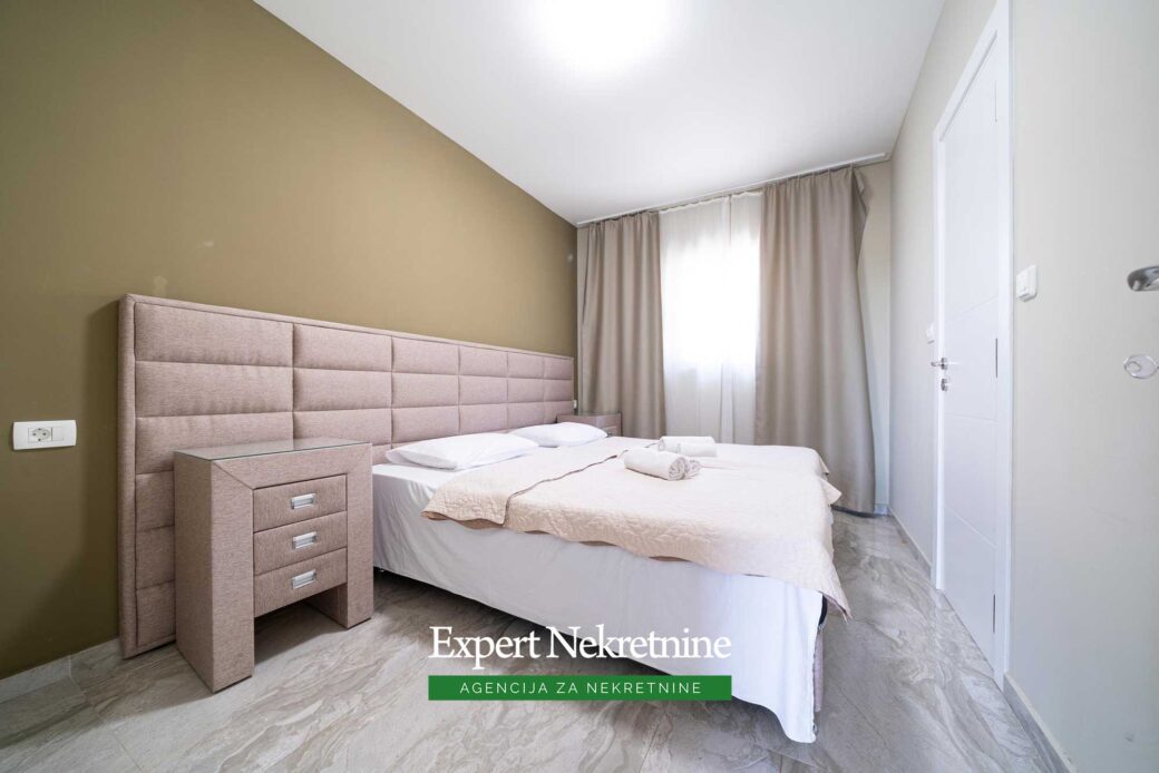 Penthouse for sale in Rafailovici