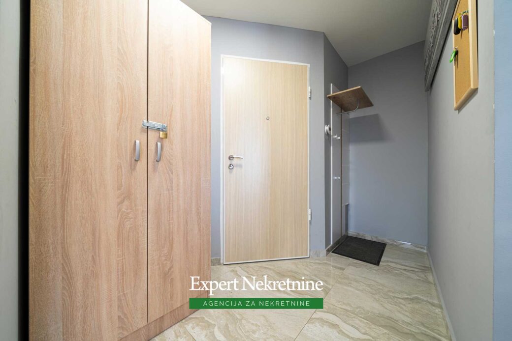 Penthouse for sale in Rafailovici