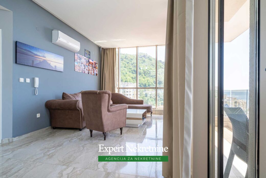 Penthouse for sale in Rafailovici