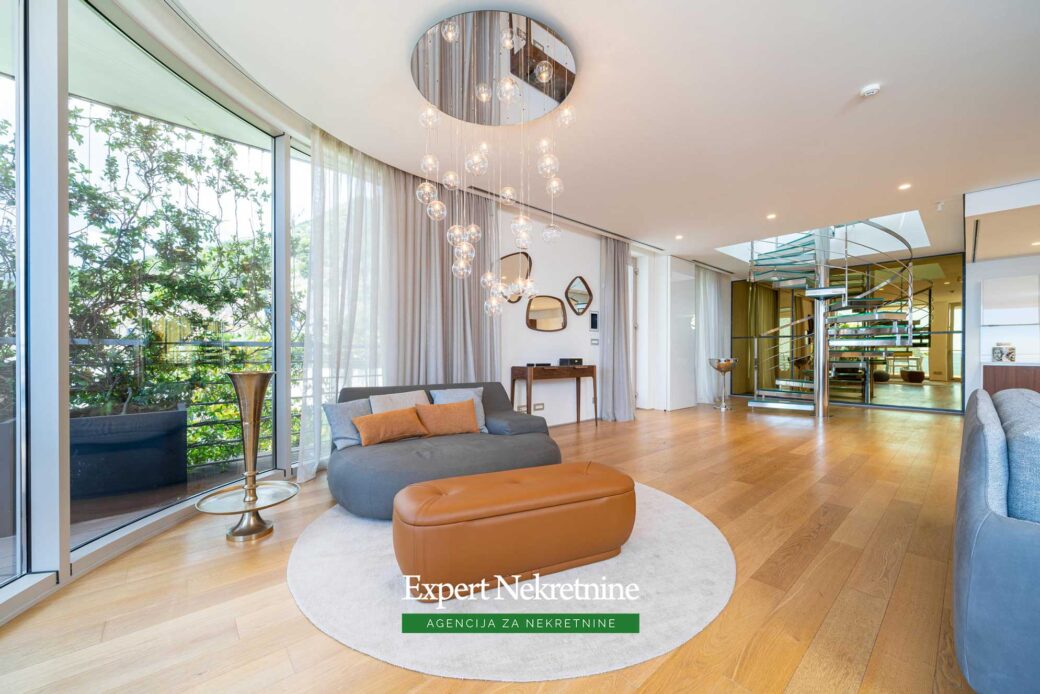 Luxury penthouse for sale in Dukley Gardens