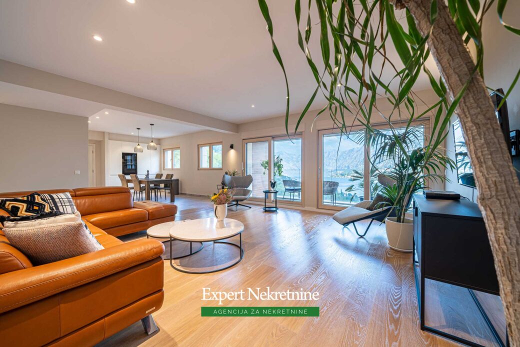 Apartment for sale in Bay of Kotor