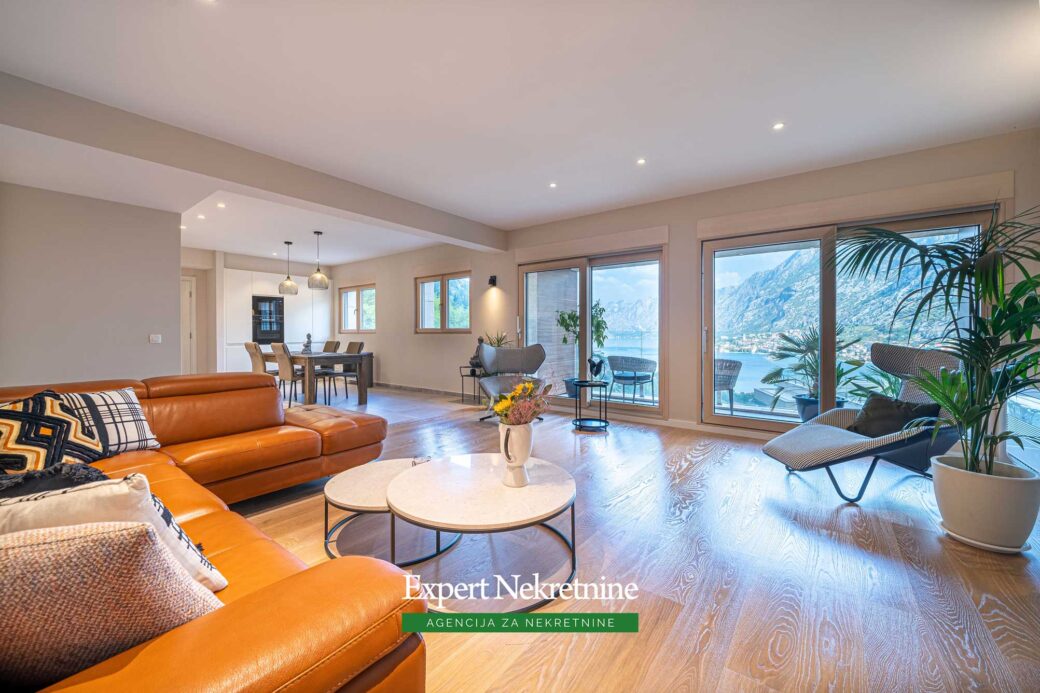 Apartment for sale in Bay of Kotor