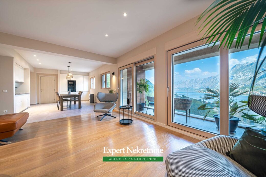 Apartment for sale in Bay of Kotor