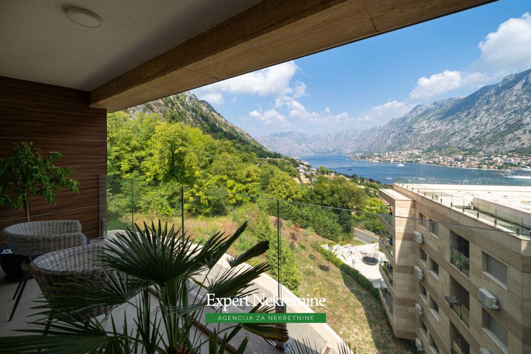 Apartment for sale in Bay of Kotor