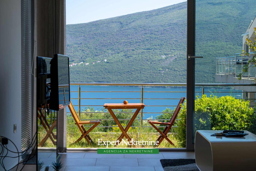 Two bedroom apartment for sale in Herceg Novi