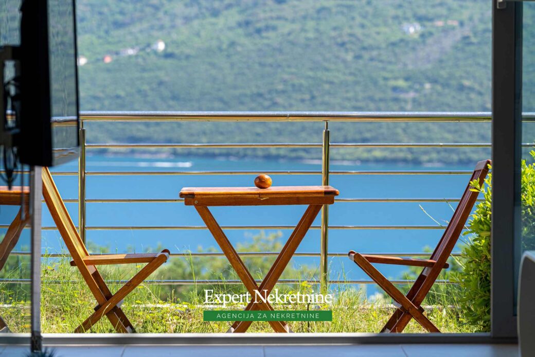 Two bedroom apartment for sale in Herceg Novi
