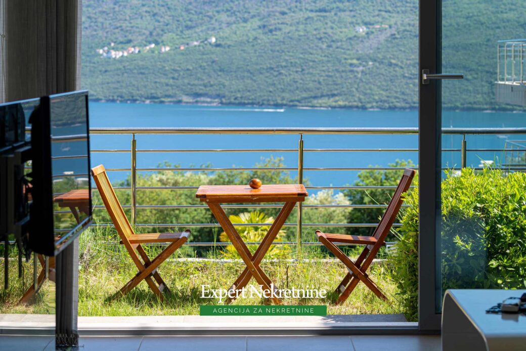 Two bedroom apartment for sale in Herceg Novi