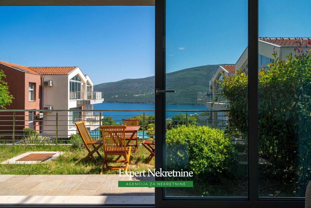 Two bedroom apartment for sale in Herceg Novi