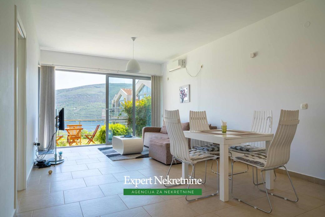 Two bedroom apartment for sale in Herceg Novi
