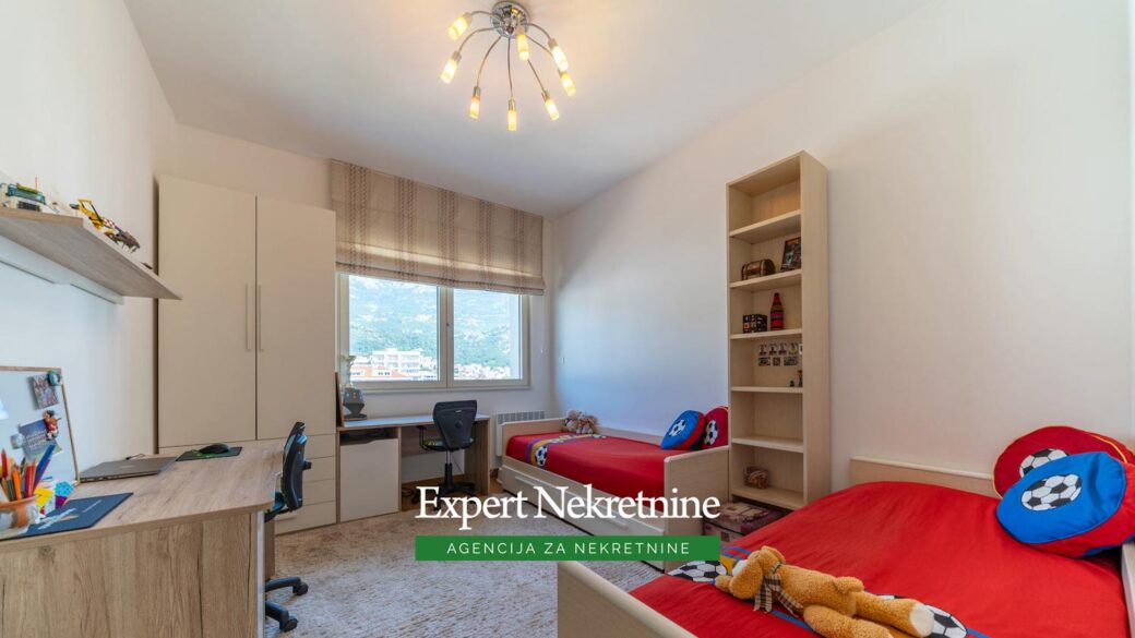 Prodaje se apartman u Budvi
