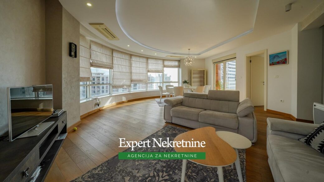 Prodaje se apartman u Budvi