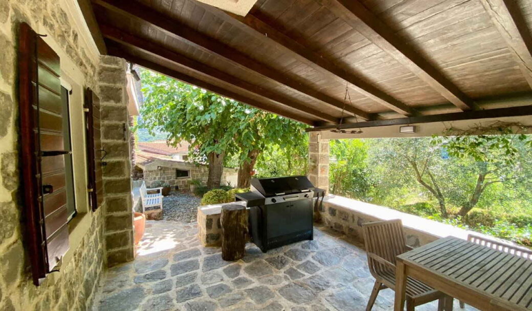 kotor-prcanj-house-232-sqm-land-plot-580-sqm-montenegro-for-sale-H-02246 (17)