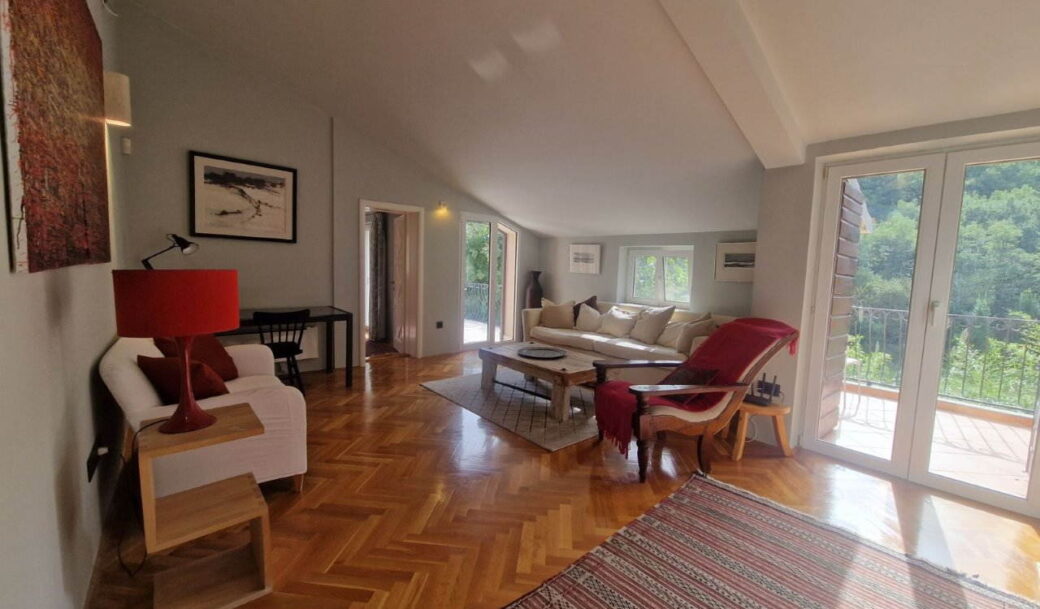 kotor-prcanj-house-232-sqm-land-plot-580-sqm-montenegro-for-sale-H-02246 (27)