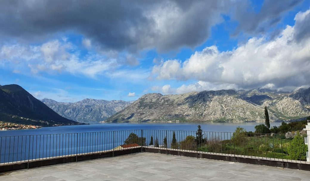 kotor-dobrota-penthouse-three bedroom-200-sqm-montenegro-for-sale-A-01942 (9)