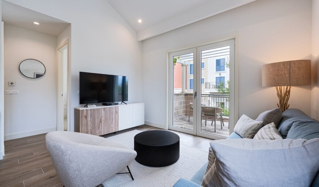 tivat-lustica-bay-apartment-one-bedroom-56-sqm-montenegro-for-sale-A-02666 (3)