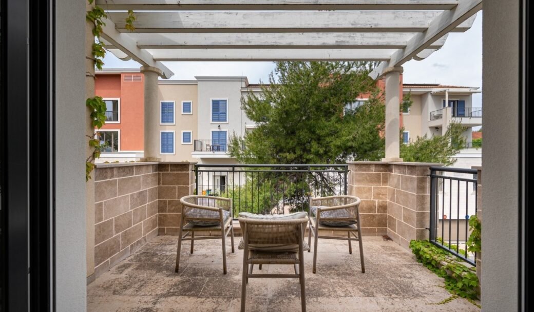 tivat-lustica-bay-apartment-one-bedroom-56-sqm-montenegro-for-sale-A-02666 (9)