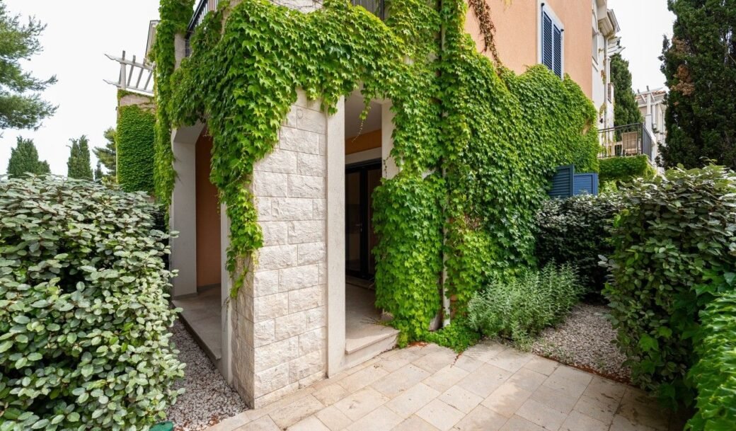 tivat-lustica-bay-apartment-one-bedroom-56-sqm-montenegro-for-sale-A-02668 (13)
