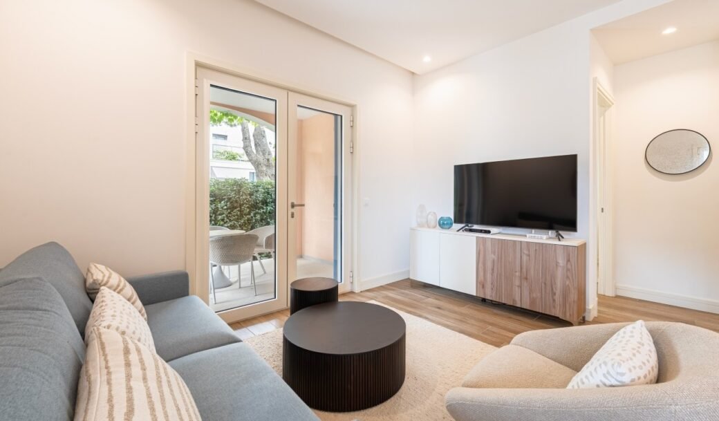 tivat-lustica-bay-apartment-one-bedroom-56-sqm-montenegro-for-sale-A-02668 (2)