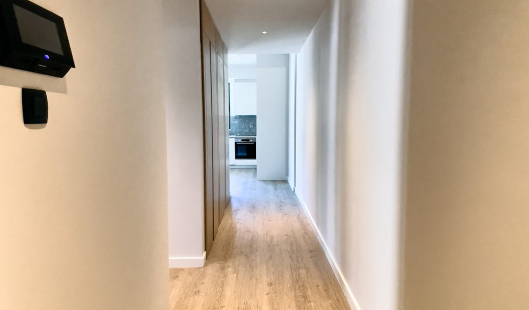 tivat-center-boka-place-apartment-102-sqm-montenegro-for-sale-A-02783 (5)