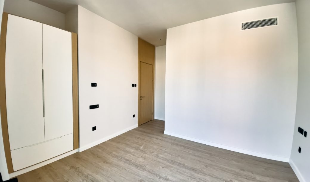 tivat-center-boka-place-apartment-102-sqm-montenegro-for-sale-A-02783 (8)