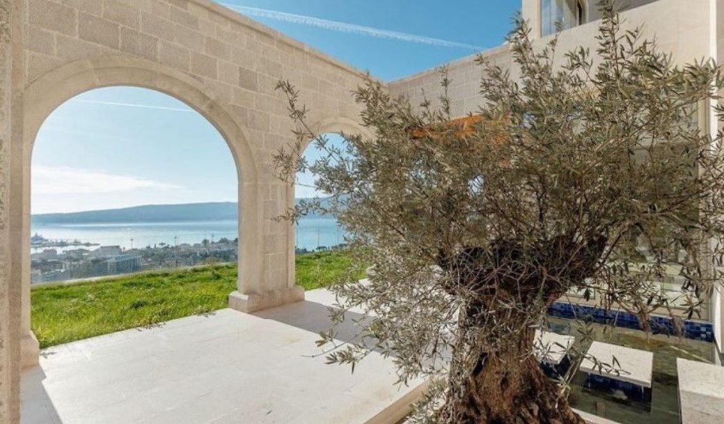 tivat-donja-lastva-villa-1400-sqm-land-plot-4200-sqm-montenegro-for-sale-V-02788 (9)