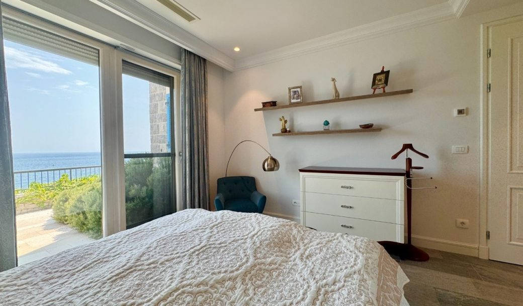 tivat-lustica-bay-apartment-three-bedroom-108-sqm-terrace-42-sqm-montenegro-for-sale-A-02823 (8)