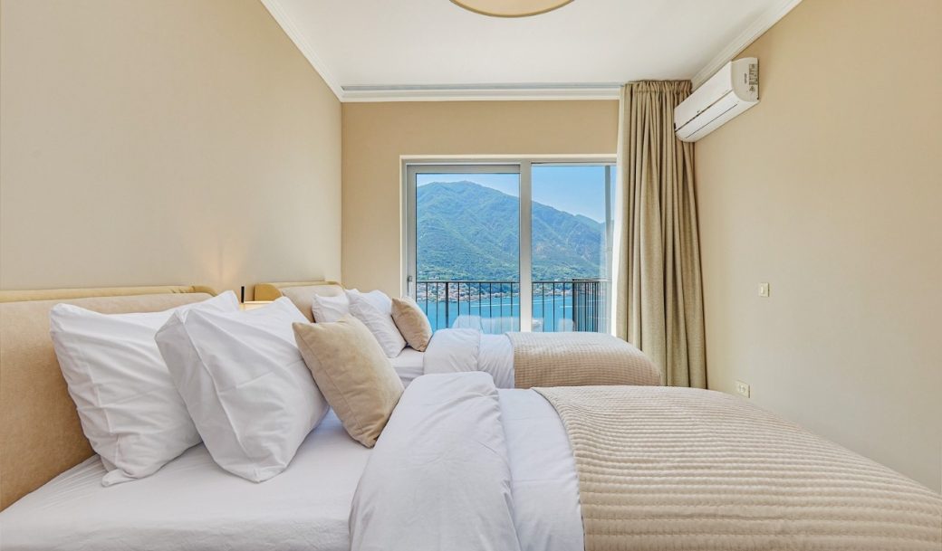 kotor-dobrota-apartment-three-bedroom-158-sqm-montenegro-for-sale-A-02830 (10)
