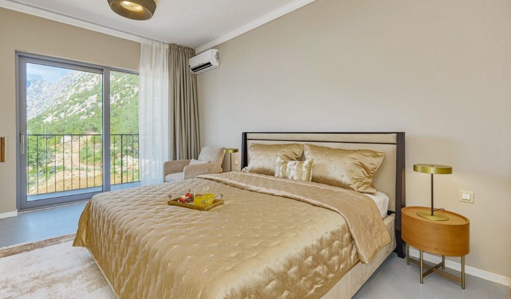 kotor-dobrota-apartment-three-bedroom-158-sqm-montenegro-for-sale-A-02830 (6)