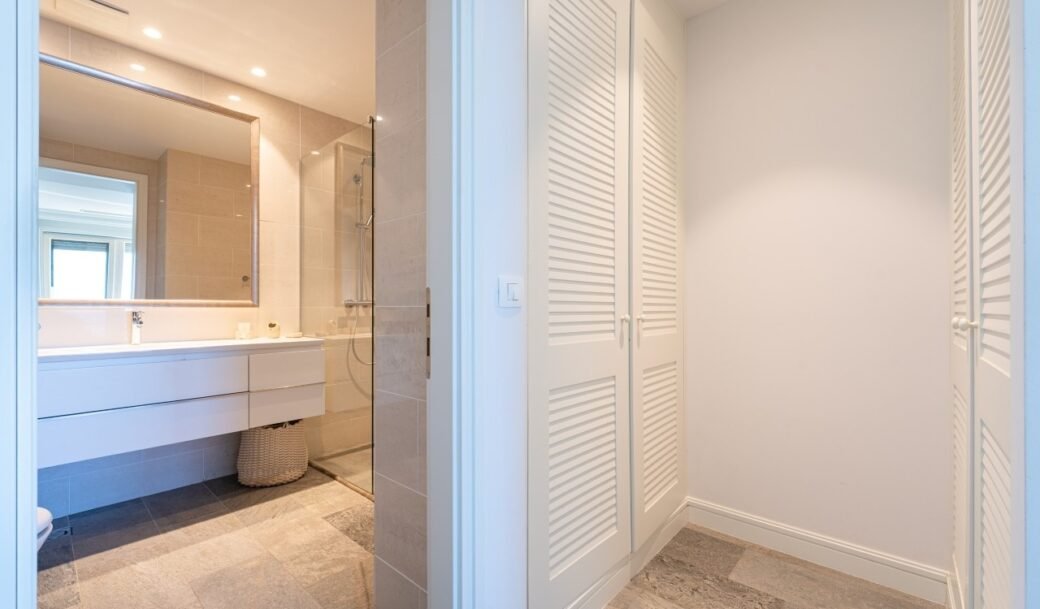 tivat-lustica-bay-apartment-three-bedroom-108-sqm-terrace-42-sqm-montenegro-for-sale-A-02823 (37)