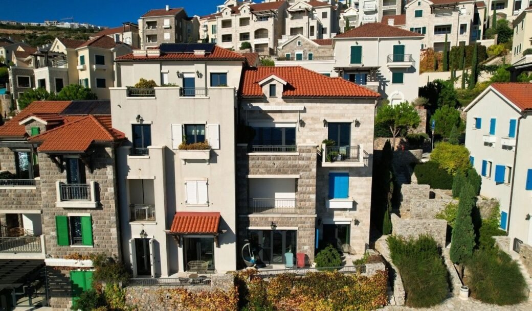 tivat-lustica-bay-apartment-three-bedroom-108-sqm-terrace-42-sqm-montenegro-for-sale-A-02823 (7)