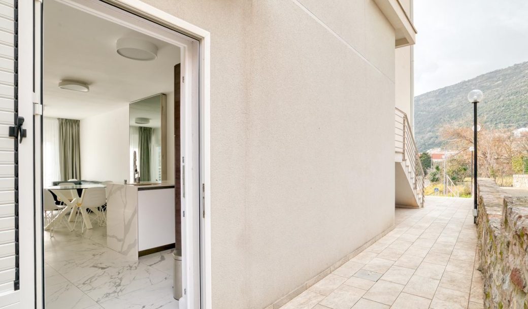 budva-petrovac-apartment-two-bedroom-60-sqm-terrace-25-sqm-montenegro-for-sale-A-02956 (34)